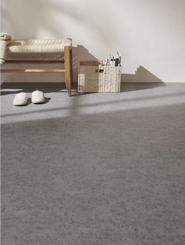 LVT-8811